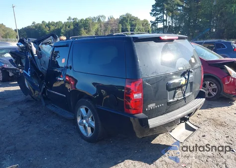 2014 Chevrolet Suburban 1500 Ltz z USA, uszkodzony, nr VIN 1GNSKKE79ER239738